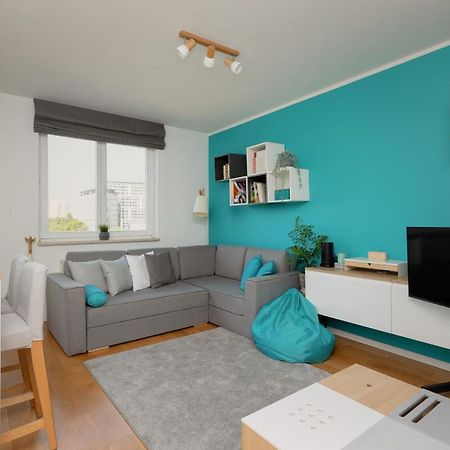 Metro Wilanowska Apartment With Parking By Noclegi Renters Варшава Екстер'єр фото