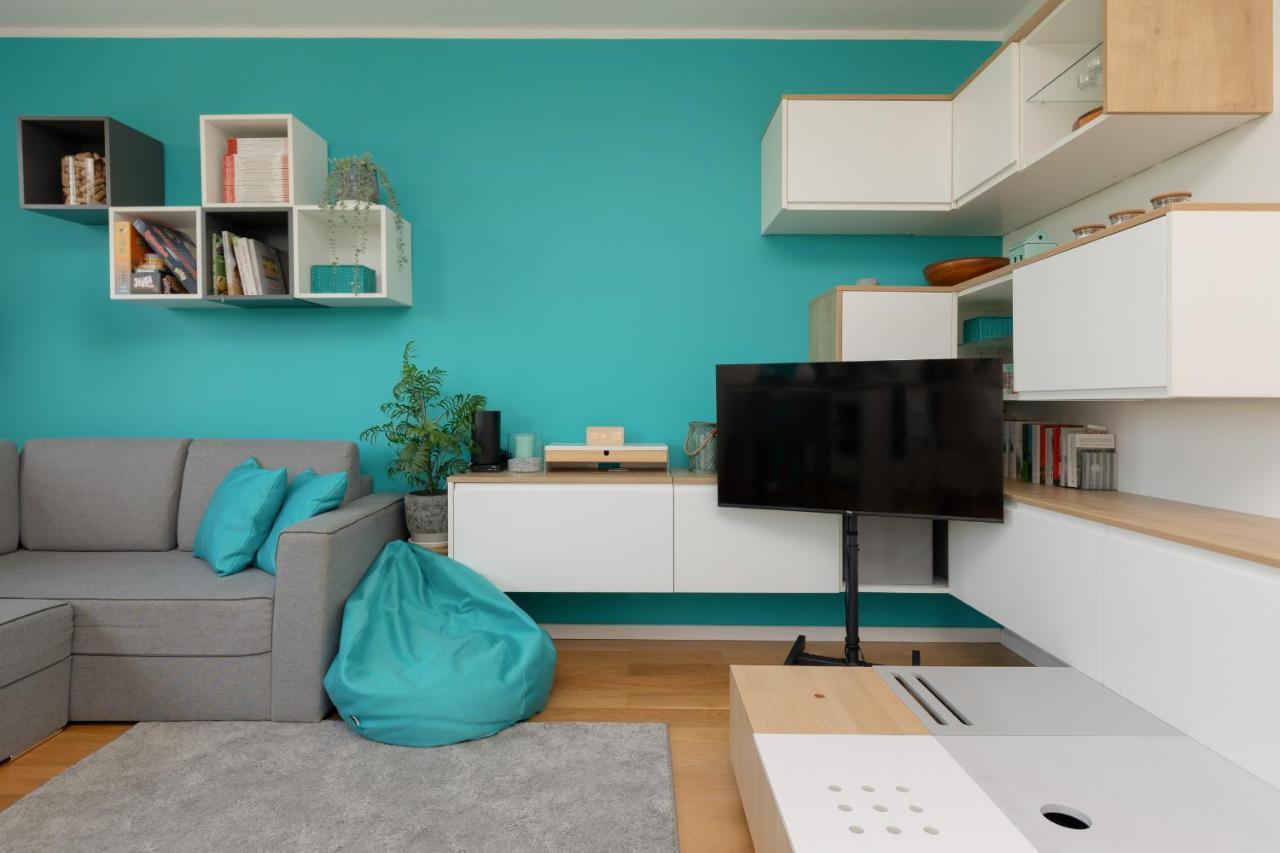Metro Wilanowska Apartment With Parking By Noclegi Renters Варшава Екстер'єр фото