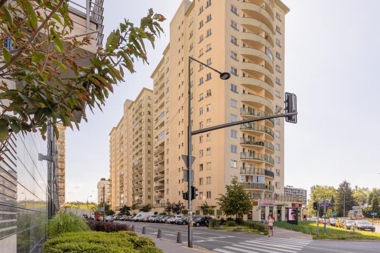 Metro Wilanowska Apartment With Parking By Noclegi Renters Варшава Екстер'єр фото